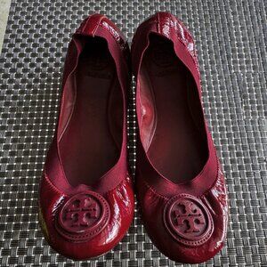 Tory Burch Caroline Ballet Flats in Red Patent Leather RARE Size 7 Shoes Womens